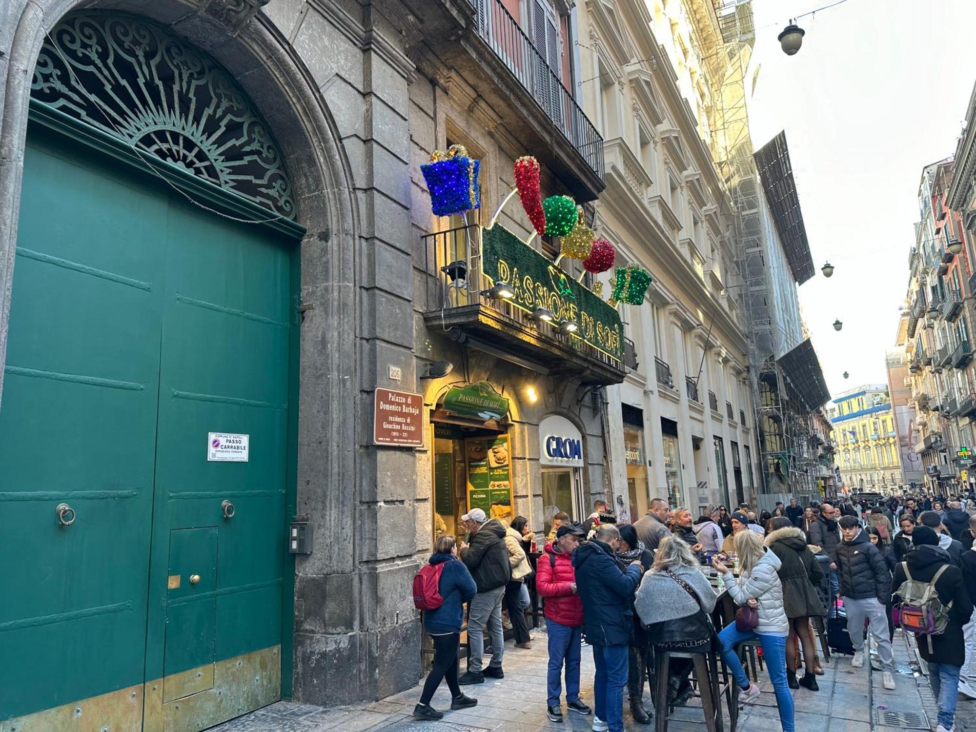 Casa Rossini Apartments Naples Exterior photo